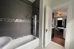 1324 Locust St, Philadelphia, PA 19107 - Photo 6