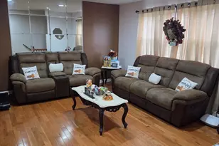 3539 Chalfont Dr, Philadelphia, PA 19154 - Photo 4