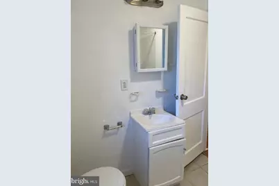 918 S 12th #2R, Philadelphia, PA 19147 - Photo 4