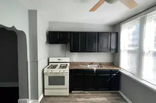 2046 Newcomb St, Philadelphia, PA 19140 - Photo 4