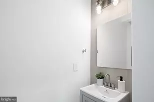 1327 S Capitol St, Philadelphia, PA 19146 - Photo 12