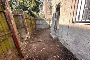 1602 Rowan St, Philadelphia, PA 19140 - Photo 12