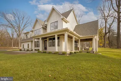 385 Port Royal Avenue, Philadelphia, PA 19128 - Photo 2