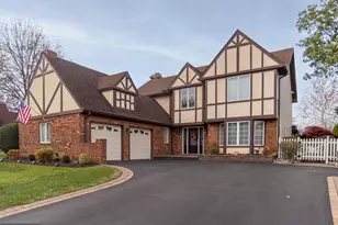 9616 Eden Hall Ln, Philadelphia, PA 19114 - Photo 4