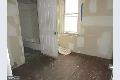 2010 Sigel Street, Philadelphia, PA 19145 - Photo 8