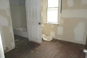 2010 Sigel St, Philadelphia, PA 19145 - Photo 8