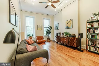 318 Bainbridge Street, Philadelphia, PA 19147 - Photo 8