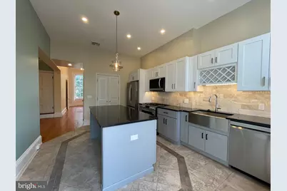 318 Bainbridge Street, Philadelphia, PA 19147 - Photo 14