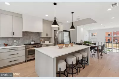 962 N 6th Street, Philadelphia, PA 19123 - Photo 2