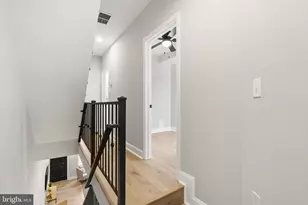 2571 Coral St, Philadelphia, PA 19125 - Photo 20