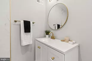 2571 Coral St, Philadelphia, PA 19125 - Photo 36