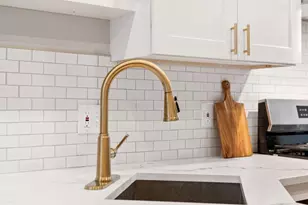 2571 Coral St, Philadelphia, PA 19125 - Photo 14