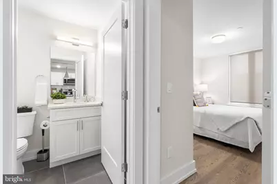 214 Vine Street #202, Philadelphia, PA 19106 - Photo 14