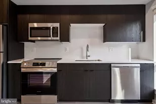 3449 Scotts Ln, Philadelphia, PA 19129 - Photo 2