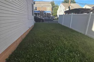 1820 Wilmot St, Philadelphia, PA 19124 - Photo 6