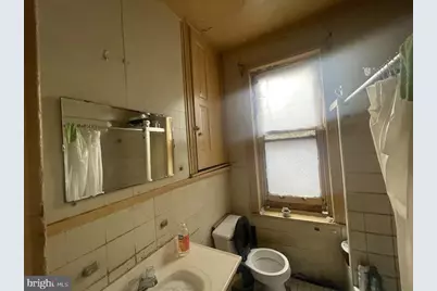 2836 N Park Avenue, Philadelphia, PA 19132 - Photo 12