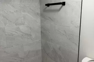 7627 Wyndale Ave, Philadelphia, PA 19151 - Photo 6