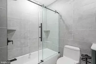 1145 Tasker St, Philadelphia, PA 19148 - Photo 30