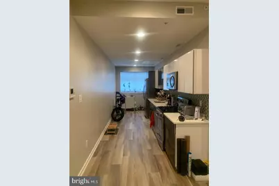 1701 South St #1F, Philadelphia, PA 19146 - Photo 4