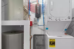 917 N 43rd St, Philadelphia, PA 19104 - Photo 20