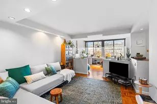 604 S Washington Square, Philadelphia, PA 19106 - Photo 1