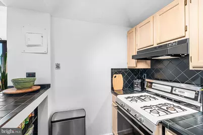 604 S Washington Square #1106, Philadelphia, PA 19106 - Photo 10