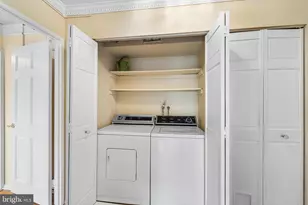 1326 Spruce St, Philadelphia, PA 19107 - Photo 14