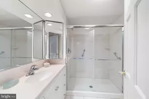 1326 Spruce St, Philadelphia, PA 19107 - Photo 20