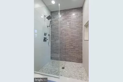 1340 S 13th Street #3B, Philadelphia, PA 19147 - Photo 20