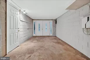 9865 Garvey Dr, Philadelphia, PA 19114 - Photo 26