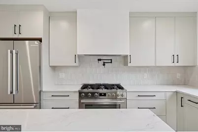 616 N Brenna Walk, Philadelphia, PA 19123 - Photo 8