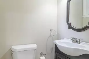 2633 Tasker St, Philadelphia, PA 19145 - Photo 10