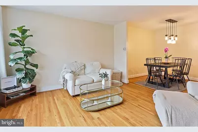 3721 S Hereford Lane, Philadelphia, PA 19114 - Photo 4