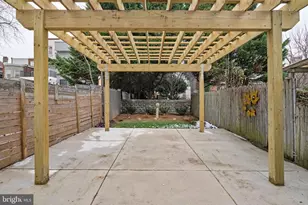 1125 Crease St, Philadelphia, PA 19125 - Photo 18