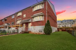 10843 Academy Rd, Philadelphia, PA 19154 - Photo 2