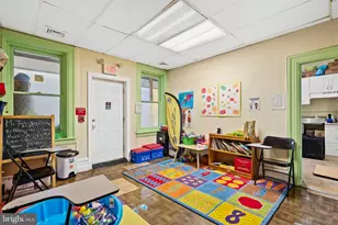 4830 Longshore Ave, Philadelphia, PA 19135 - Photo 10