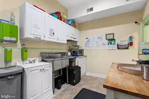 4830 Longshore Ave, Philadelphia, PA 19135 - Photo 14