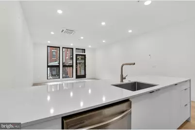 2007 Cambridge Street #6, Philadelphia, PA 19130 - Photo 4