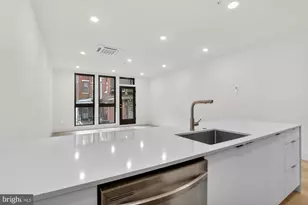 2007 Cambridge St, Philadelphia, PA 19130 - Photo 4