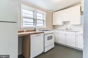 876 N 23rd St, Philadelphia, PA 19130 - Photo 2