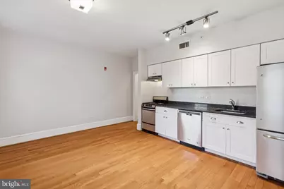 1955 Locust Street #3F, Philadelphia, PA 19103 - Photo 4