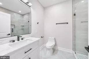 2551 Salmon St, Philadelphia, PA 19125 - Photo 12