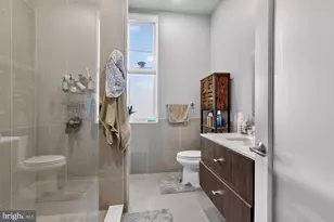 525 N 41st St, Philadelphia, PA 19104 - Photo 16