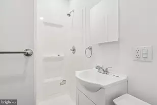 224 E Elkhart St, Philadelphia, PA 19134 - Photo 12