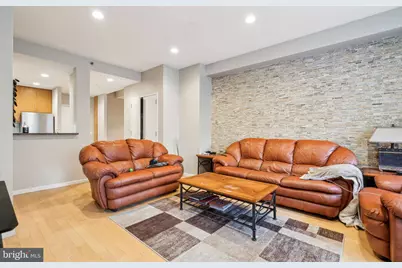 1425 Locust Street #5F, Philadelphia, PA 19102 - Photo 10