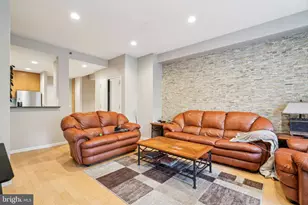 1425 Locust St, Philadelphia, PA 19102 - Photo 10