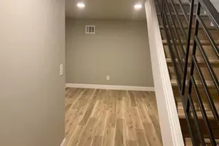 2563 Emerald St, Philadelphia, PA 19125 - Photo 10