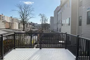 2563 Emerald St, Philadelphia, PA 19125 - Photo 12