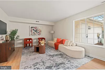 4445 Ernie Davis Circle, Philadelphia, PA 19154 - Photo 4