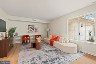 4445 Ernie Davis Cir, Philadelphia, PA 19154 - Photo 4